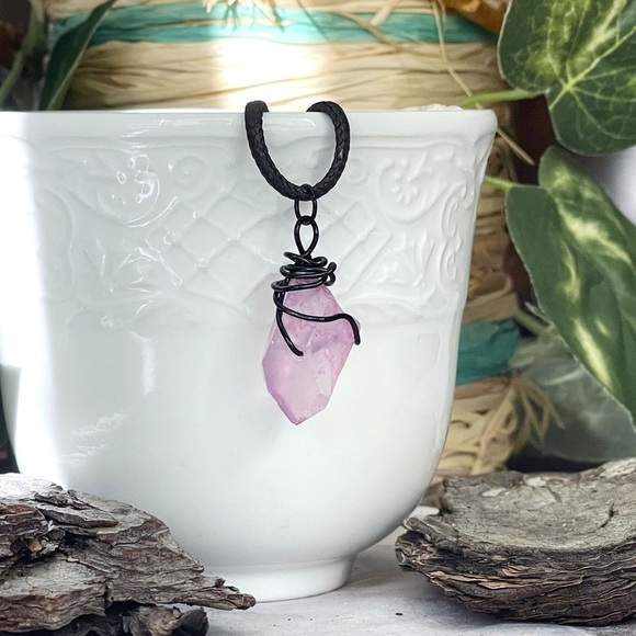 5 For $25💫Tranquility Light Purple Quartz Pendant Necklace - Picture 6 of 6
